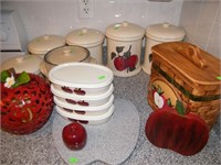 HUGE APPLE LOT: COOKIE JAR, CANISTERS, CUTTING