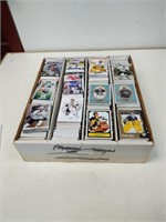 Box lot of 3200 Asst hockey cards