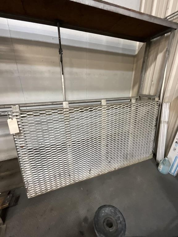 Aluminum chain rack 91" x 55"