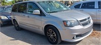 2015 Dodge Grand Caravan R/T runs/moves