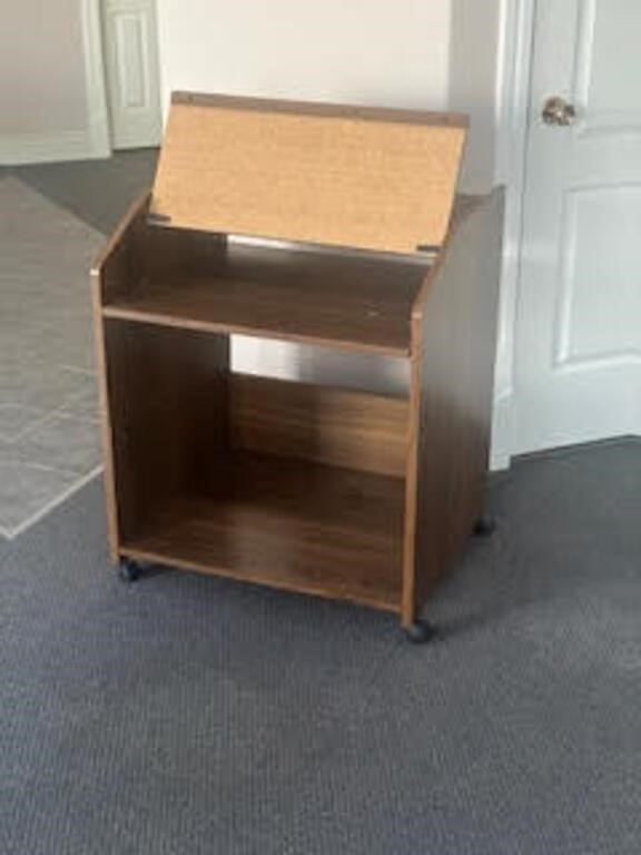 4 wheel computer desk