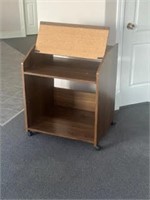 4 wheel computer desk