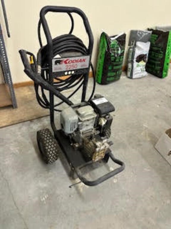 Kodiak, Honda 2250 pressure washer