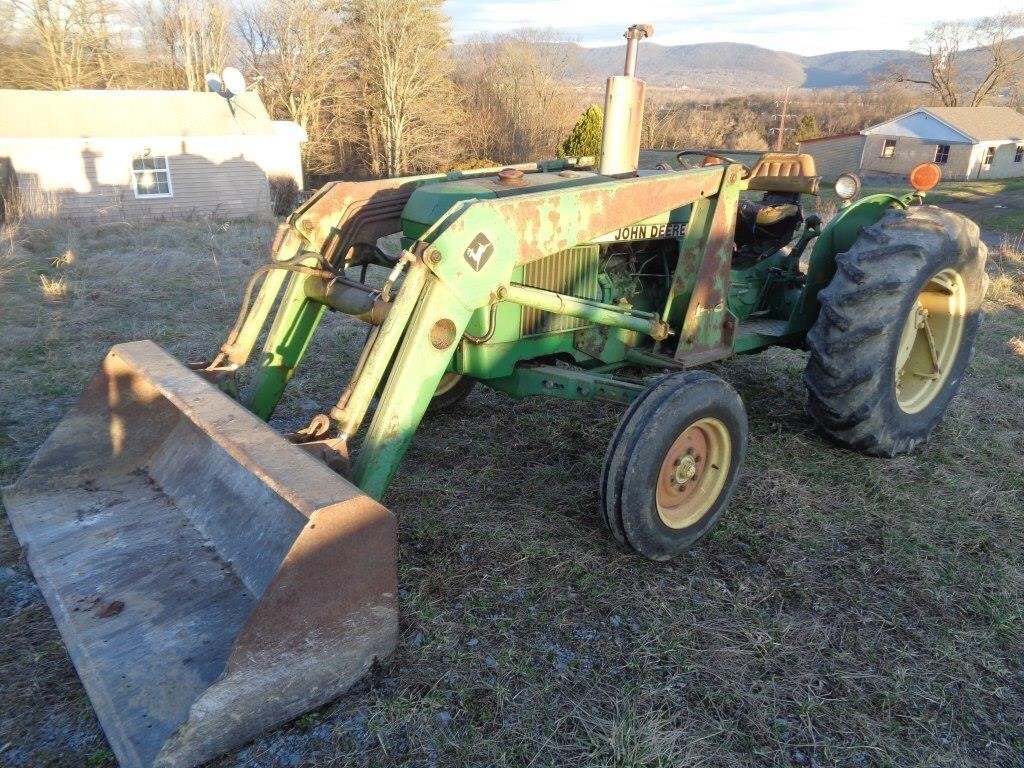 John Deere 2040 Tractor, 2WD, WFE with Loader