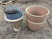 Lot of planters