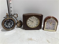 3 clocks