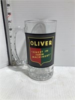 Oliver pint glass