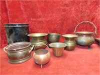 Small brass & copper spittoons, pots, misc.