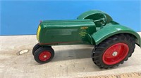 1/16 scale Oliver Row Crow 70 Tractor (1997 Farm