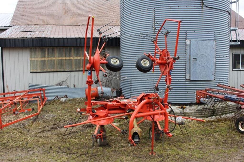 Kuhn GF500N hay tedder, 4 rotor