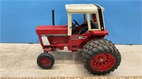 1/16 scale International 1586 Tractor