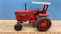 1/16 scale International 1066 Tractor