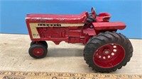 1/16 scale Farmall 806 Tractor