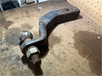 Receiver hitch- curved with ball