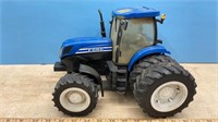 ERTL Britains 1/16 scale Ford Tractor (Plastic)