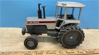 Scale Models 1/16 scale White 160 Tractor