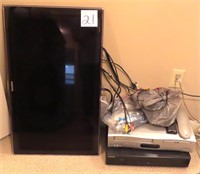32" Samsung TV with (2) DVD/VCR Combos