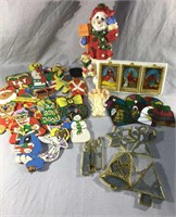 Vintage Wooden/Plastic/Mirrored Ornaments