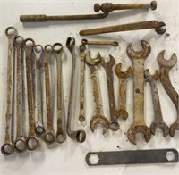 Lot of open and closed wrenches Craftsmen