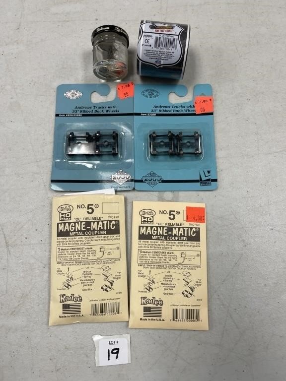 MAGNA MATIC METAL COUPLERS LOT