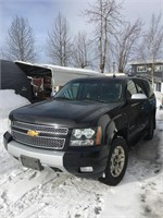 2008 Chevy Tahoe 4x4 with automatic transmission.