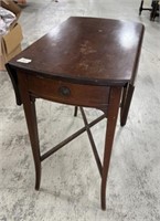 Imperial Mahogany Pembroke Style Side Table