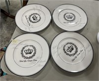 222 Fifth Les Estoiles Crown Plates