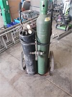 Acetylene torch cart hoses gauges and head