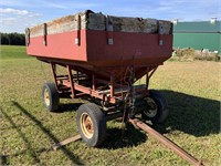 Grain wagon on single reach gear