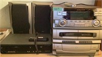 Emerson cd/cassette player with speakers,