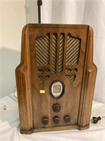 1930s Philco Tombstone Tube Radio