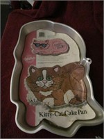 1987 Hello Kitty Cake Pan Wilton