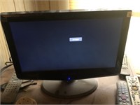 19" Flat Screen TV +  Remote