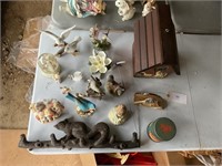 LARGE LOT OF BIRD DECOR AND BIRD HOUSE