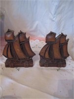 LOT 215 SYROCO WOOD BOOK ENDS