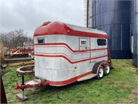 1988 Merhow horse trailer 13x6, w/ Title