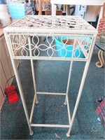 Metal Plant Stand 10 x 25" Tall