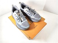 GUC Louis Vuitton Designer Shoes (Size 7.5)