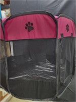 Collapsible dog playpen