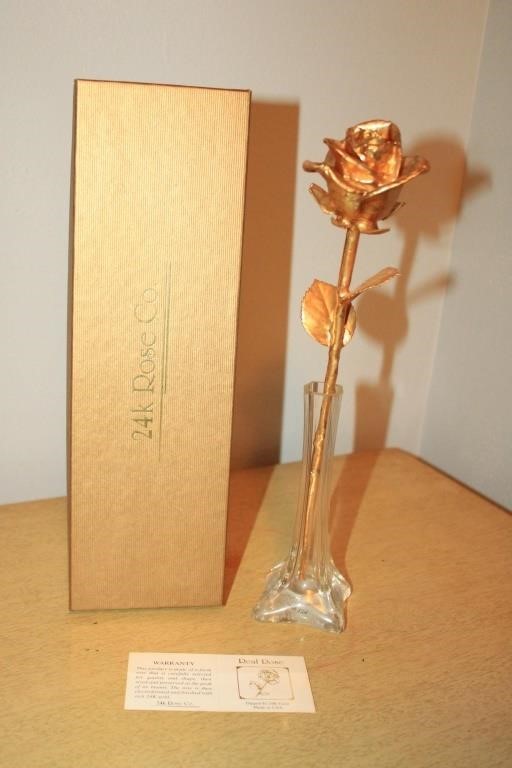 Real Rose ( Dipped in 24KT Gold)  USA