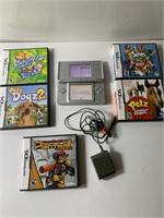 NINTENDO DS & GAME LOT