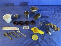 Kitchen Items, Egg Separator, Measuring Spoons