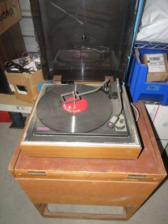 Vintage GE LP Player Turntable with magnetic cartr