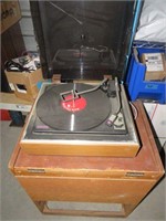 Vintage GE LP Player Turntable with magnetic cartr