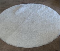 Circled Small White Carpet