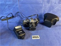 Vintage Minolta XD11 w/Photoflash Unit 946D,