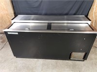 True Black Horizontal Bottle Cooler - TD-65-24