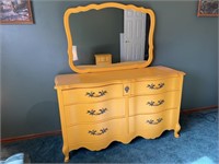 Set of dresser and 2 nightstands. Two drawer