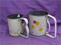 2 Painted Mid Century Sifters 5 & 6"