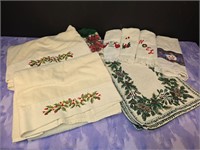 Christmas towels & place matts
